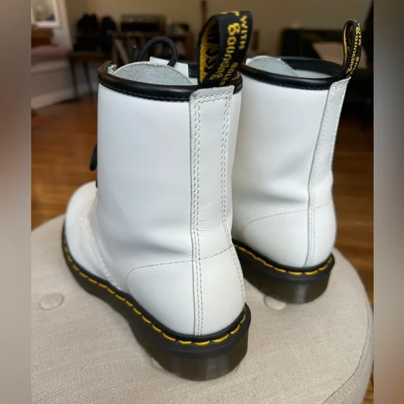 Doc Marten 1460 Original Smooth White Leather Lace Up Lug Boots Women's 7 - Picture 6 of 14